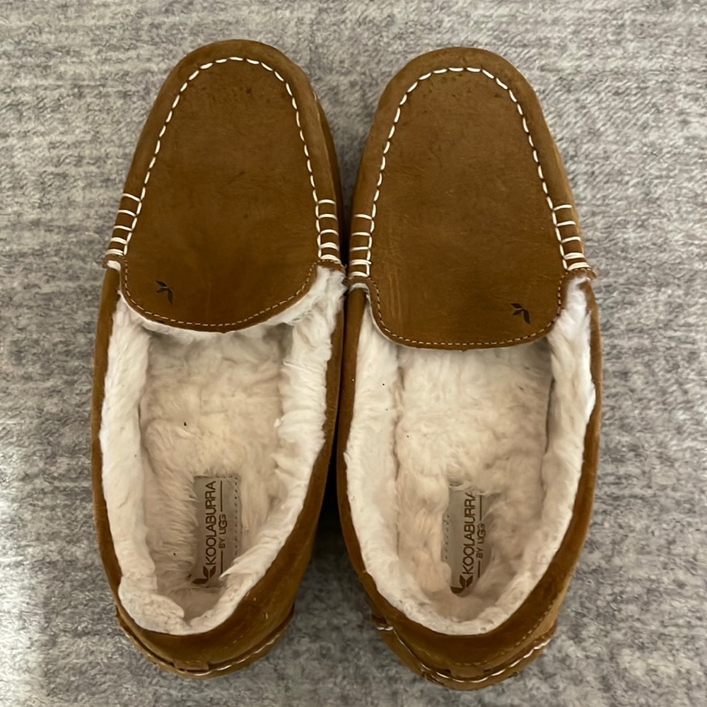 UGG Koolaburra Lezly Chestnut Brown Suede Moccasin Slippers Womens Size 8